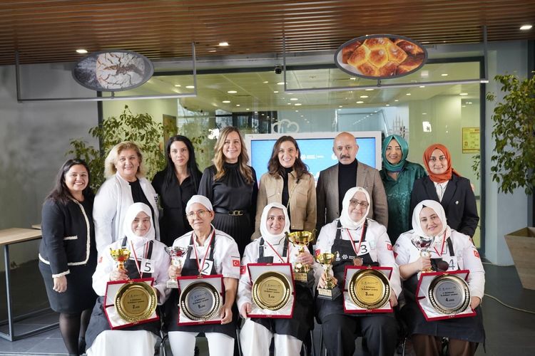 Enstitü İstanbul İSMEK & BAKTAD iş birliği ve İTO desteğiyle