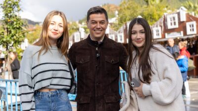 Marmaris Belediye Başkanı Acar Ünlü, yeni yıl dolayısıyla bir kutlama