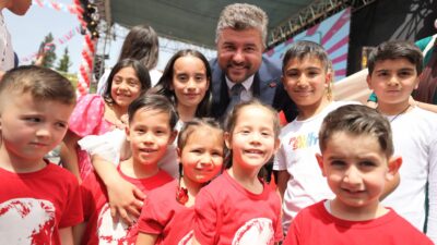 Buca’da 47 mahalleye 47 oyun sokağı Buca Belediyesi geleneksel oyunları “Oyun Sokağı”nda yaşatacak Görkem abilerinden Buca’nın