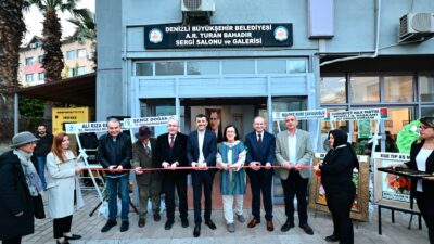 Denizli Büyükşehir Belediyesi ev sahipliğinde Dr. Figen Gürsoy’un ‘İnsan Dünyadır