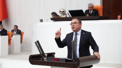 CHP’Lİ KARAKOZ BÜTÇE GÖRÜŞMELERİNDE BAKAN TEKİN’E SERT ÇIKTI: “CUMHURİYET DEĞERLERİYLE