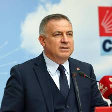 CHP Yerel Yönetimlerden Sorumlu Genel Başkan Yardımcısı Gökan Zeybek, CHP’li