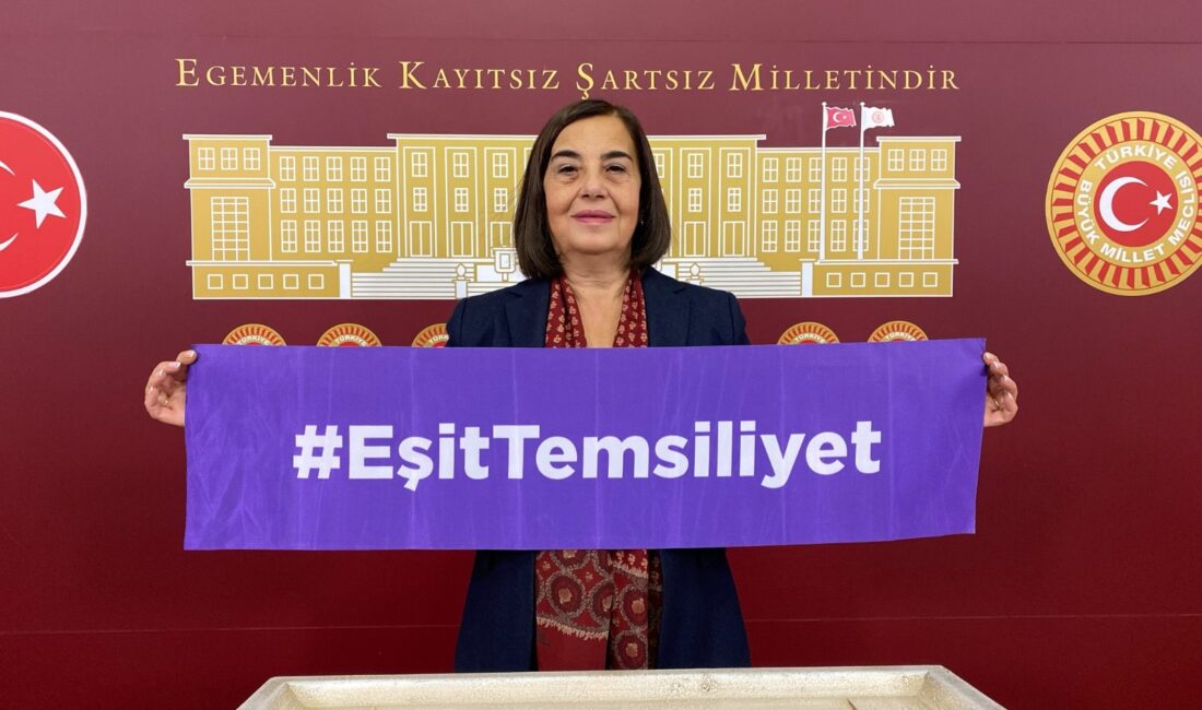 KADINLAR EŞİT TEMSİLİYET İSTİYOR: 90 YIL SONRA NE DURUMDAYIZ?CHP Eskişehir