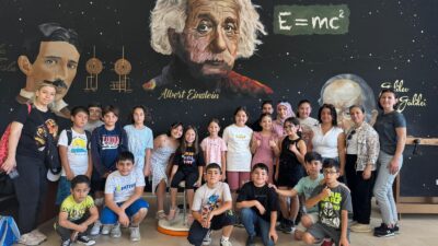 Menteşe Belediyesi Bilim Parkı’nı 13 Bin Çocuk Ziyaret Etti Menteşe’de, çocukların teknolojik bilgi birikimlerini artırmak ve geleceğin dünyasına daha