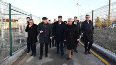 Gökan Zeybek: “Kötü Şartlar Altındaki Sokak Hayvanları Rehabilitasyon Merkezlerine Asla Göz Yummayız” CHP Yerel Yönetimler ve Dirençli Kentlerden Sorumlu Genel Başkan Yardımcısı