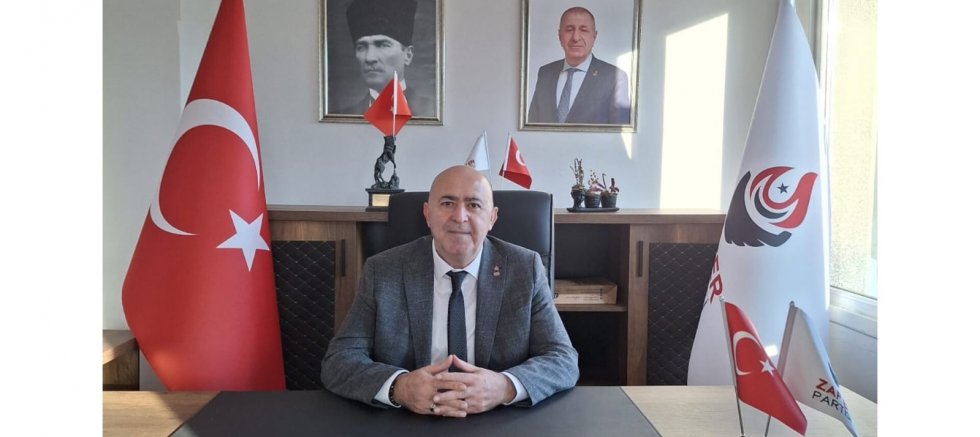 Zafer Partisi Burdur İl Başkanı Sinan Candeğer, yayımladığı yeni yıl