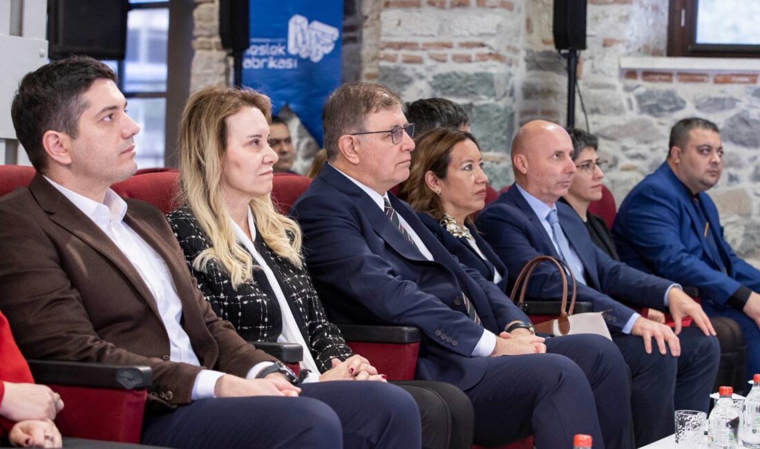 İzmir Büyükşehir Belediyesi Roman gençleri istihdama kazandırmak için önemli bir