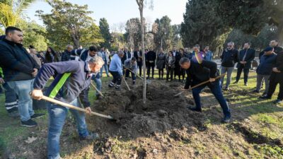 Kültürpark’ın yeşil dokusu zenginleşiyor İzmir Büyükşehir Belediye Başkanı Dr. Cemil