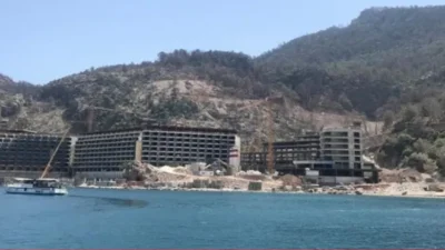 Marmaris Belediyesi, Sinpaş’a kaçak ve ruhsatsız kıyı dolgusu nedeniyle verdiği