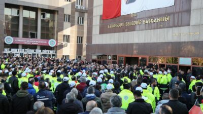 Etimesgut Belediye Başkanı Erdal Beşikcioğlu, belediye çalışanlarının mevcut maaşlarına %60’ın