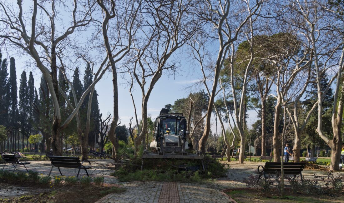 Buca Hasanağa Bahçesi baştan sona yenileniyor İzmir Büyükşehir Belediye Başkanı Dr. Cemil Tugay’ın talimatı üzerine Buca