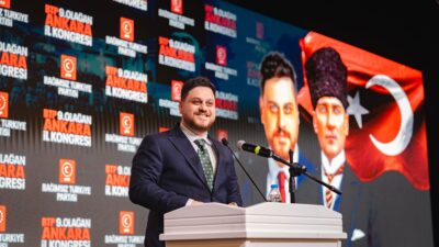 -BTP lideri Hüseyin Baş, Sezai Karakoç’un şiirini okudu -Hep birlikte