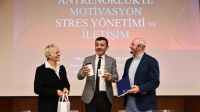 Denizli Büyükşehir’den sporda performans ve motivasyon eğitimi Denizli Büyükşehir Belediyesi Gençlik ve Spor Hizmetleri Dairesince düzenlenen “Sporda