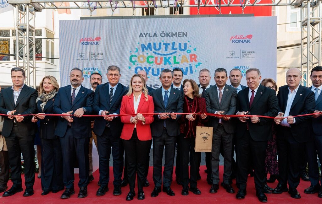 Konak Belediyesi’nin önemli sosyal projelerinden Mutlu Çocuklar Oyun Evleri’nden 11.’si,