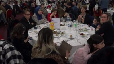 Eğitim Sen Malatya Şubesi’nin 30. yıl etkinliğinde konuşan CHP Malatya