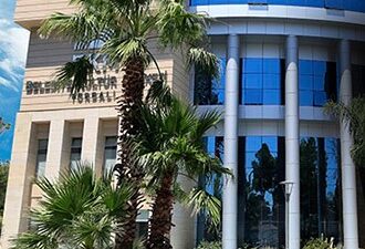 Torbalı Belediyesi, kent meydanına otopark ikmal inşaatıyla ilgili Torbalıspor Başkanı