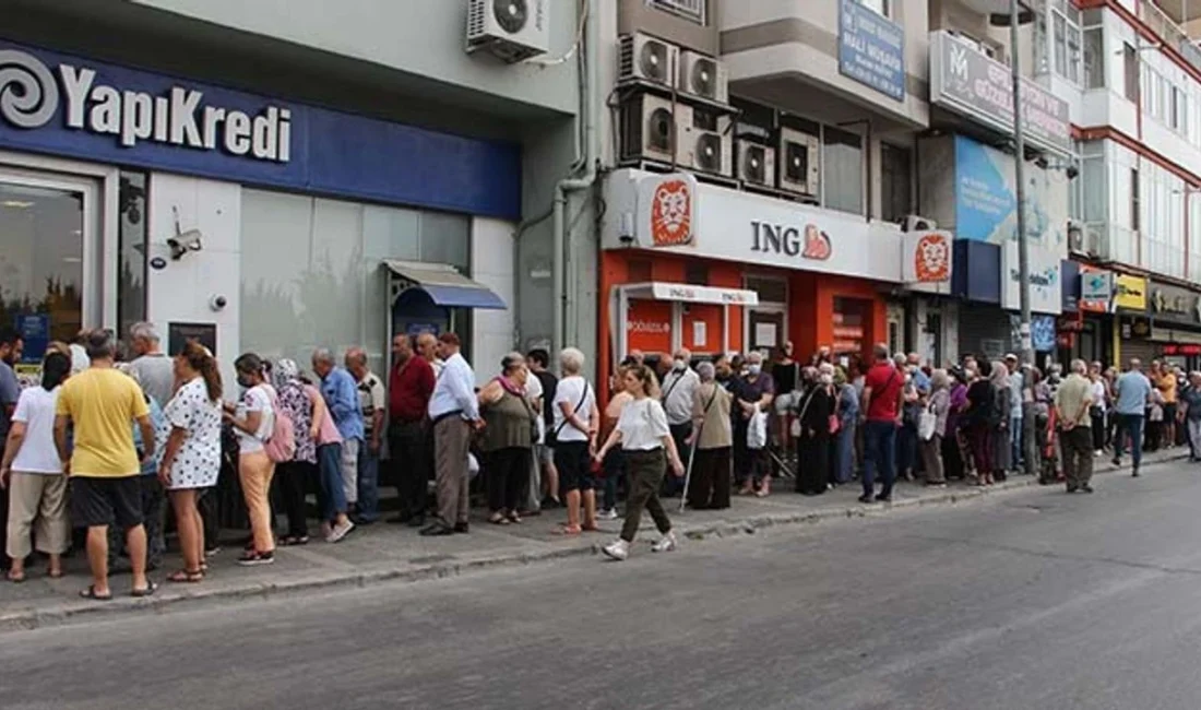 Emeklilerin aldıkları ücret yaşamsal ihtiyaçlarını karşılamıyor. Böyle olunca da emeklilerin