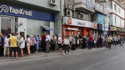 Emeklilerin aldıkları ücret yaşamsal ihtiyaçlarını karşılamıyor. Böyle olunca da emeklilerin