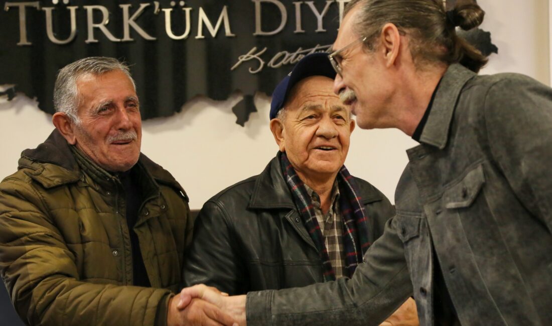 Etimesgut Belediye Başkanı Erdal Beşikcioğlu, hafta sonu Atatürk Emekliler Konağı