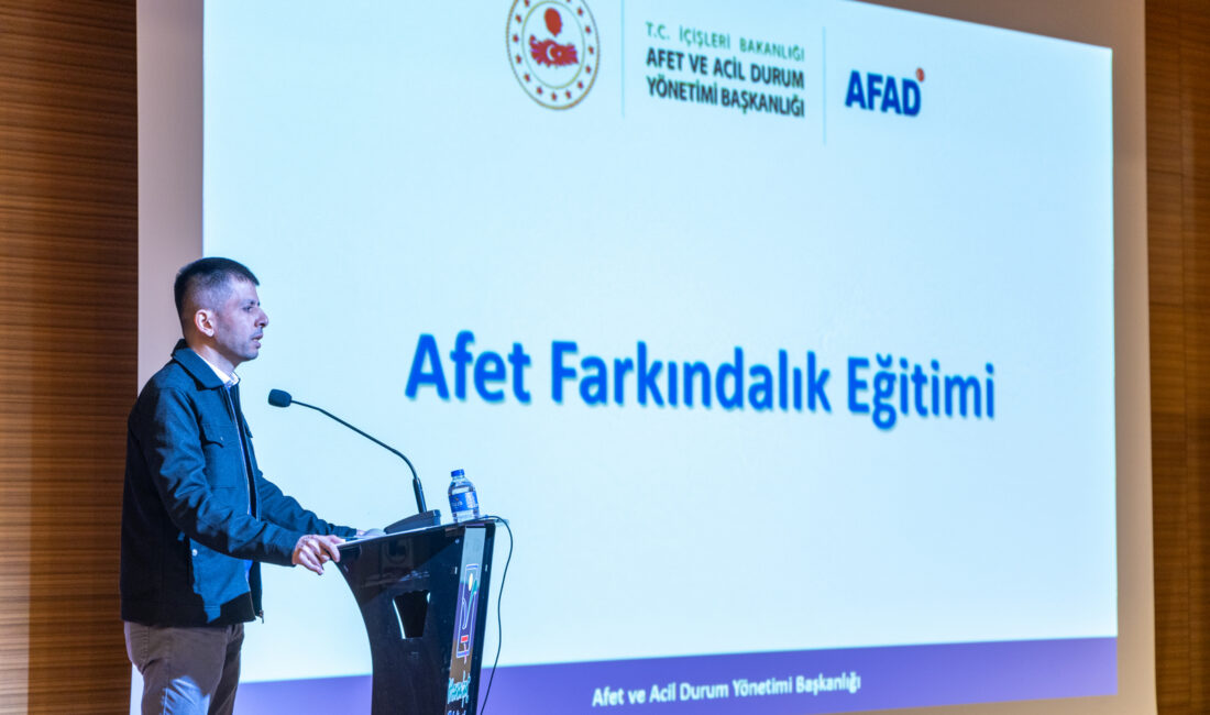 Manavgat Belediyesi Afet İşleri Müdürlüğü, ilçedeki muhtarlara yönelik “Afet Farkındalık