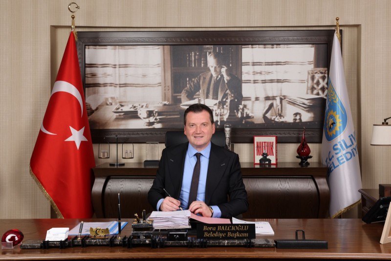 Silivri Belediye Başkanı Bora Balcıoğlu, Berat Kandili için mesaj yayınladı.
