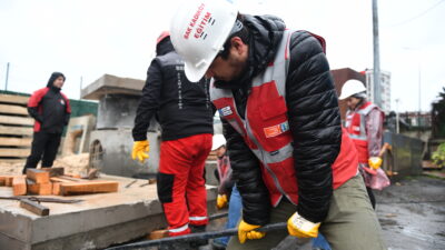 KADIKÖY BELEDİYESİ’NDEN DEPREM TATBİKATI Türkiye’yi yasa boğan 6 Şubat 2023 Maraş Depremlerinin ikinci yılına