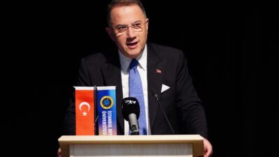 Beylikdüzü Belediye Başkanı Mehmet Murat Çalık, İstanbul Beykent Üniversitesi’ningerçekleştirdiği 2025