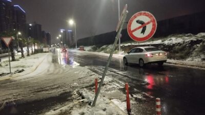 İstanbul’da etkili olan kar yağışı ve soğuk hava koşulları nedeniyle