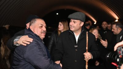 Hayvan üreticilerinden Başkan Akın’a hizmet teşekkürü Günün erken saatlerinde hayvan