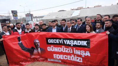 Başkan Mandalinci, Depremzede Vatandaşlarla Buluştu Bodrum Belediye Başkanı Tamer Mandalinci,