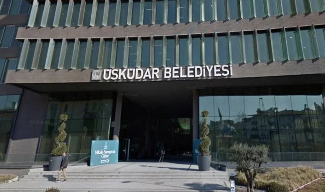 Üsküdar Belediyesi, Mali Hizmetler Müdürlüğü’nde görev yapan Yeni Akit Yazarı