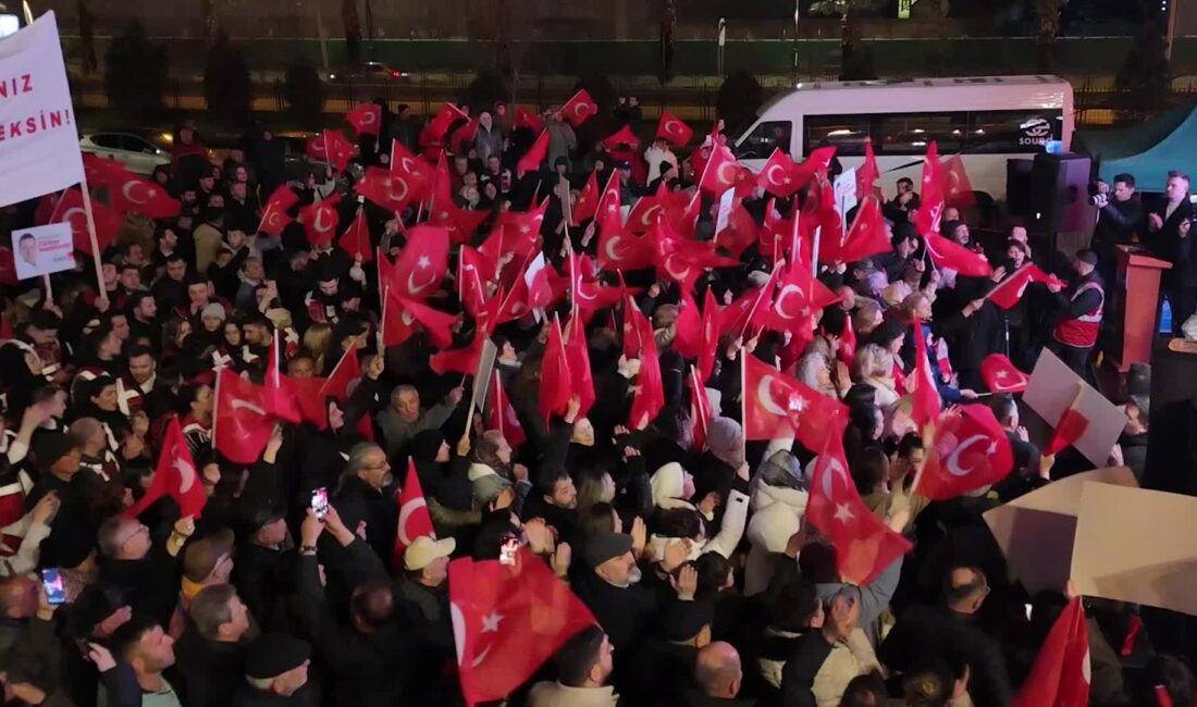 İstanbul Büyükşehir Belediye (İBB) Başkanı Ekrem İmamoğlu ve belediye çalışanlarının