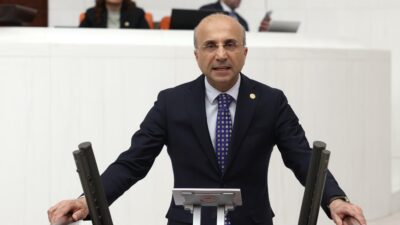 CHP’li Aşkın Genç: 7 yılda etin, ekmeğin fiyatı 10 kat artarken emekli ikramiyeleri sadece 4 kat arttı CHP Kayseri Milletvekili Aşkın Genç, emeklilerin bayram ikramiyesine yapılacak bin