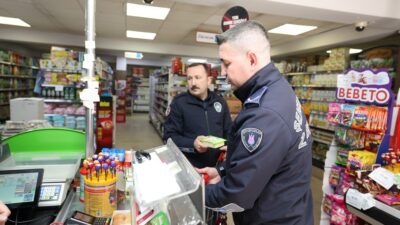 Şehzadeler Belediyesi zabıta ekipleri, Ramazan ayında fırsatçılara geçit vermedi! Marketlerde