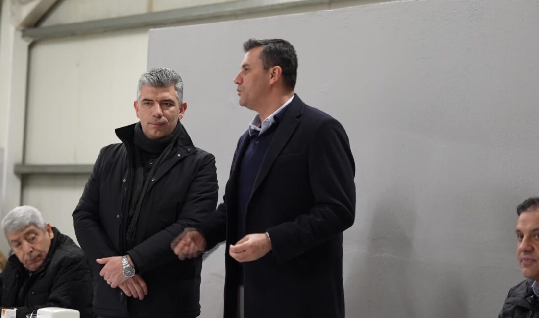  Manisa Büyükşehir Belediye Başkanı Ferdi Zeyrek, Ramazan ayının ilk sahurunu