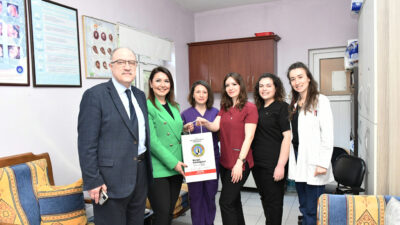 Malkara Belediye Başkanı KARAAĞAÇLI; Tıp Bayramı Gününde Sağlık Çalışanlarını unutmadı Malkara Belediye Başkanı Nergiz Karaağaçlı Öztürk, Tıp Bayramı sebebiyle 14