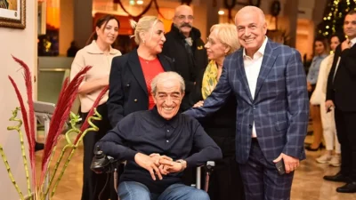 Özgür Özel’den Edip Akbayram mesajı: Nesiller boyu yaşamaya devam edecek CHP Genel Başkanı Özgür Özel, hayatını kaybeden usta sanatçı Edip