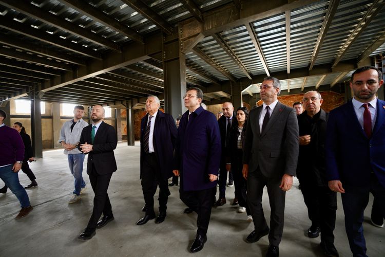 EKREM İMAMOĞLU: BÜTÜN DÜNYA KUYRUĞA GİREREK GEZECEK TBB ve İBB