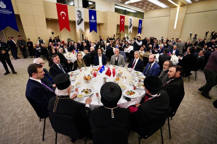 TBB ve İBB Başkanı Ekrem İmamoğlu, İstanbul’da yaşayan inanç grupları