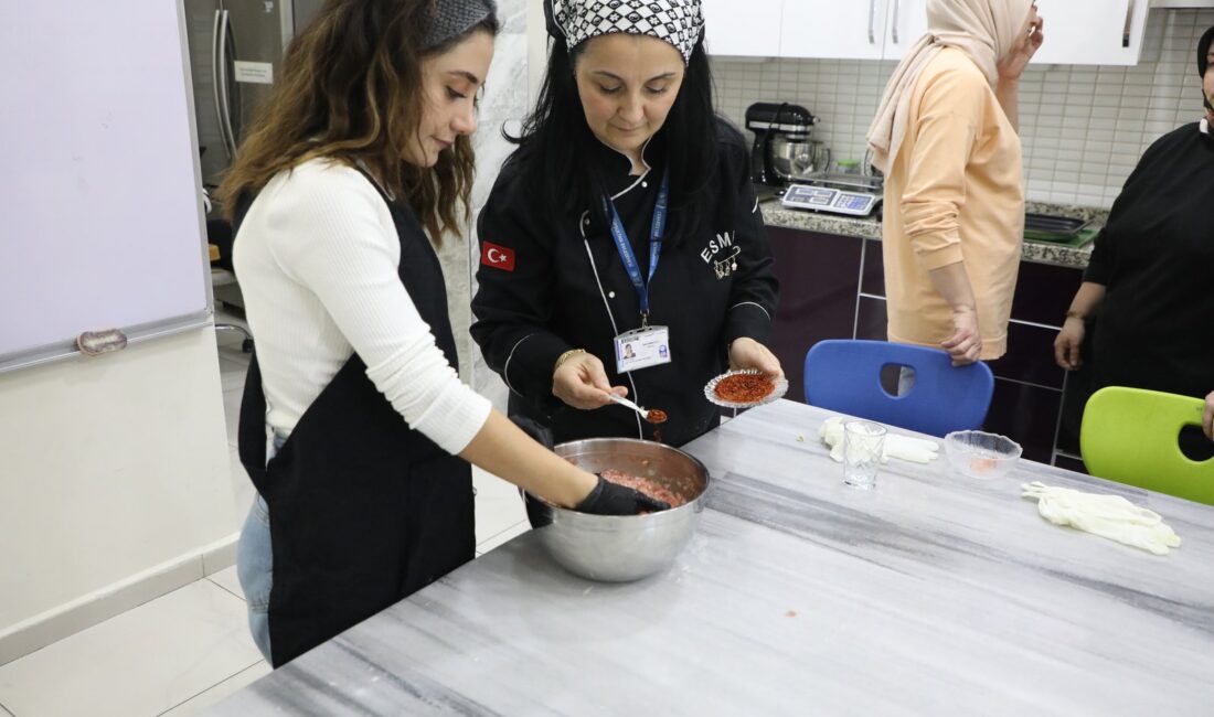 Eyüpsultan Sanat ve Meslek Eğitim Kursları’nda (ESMEK) kursiyerlere, Ramazan ayı