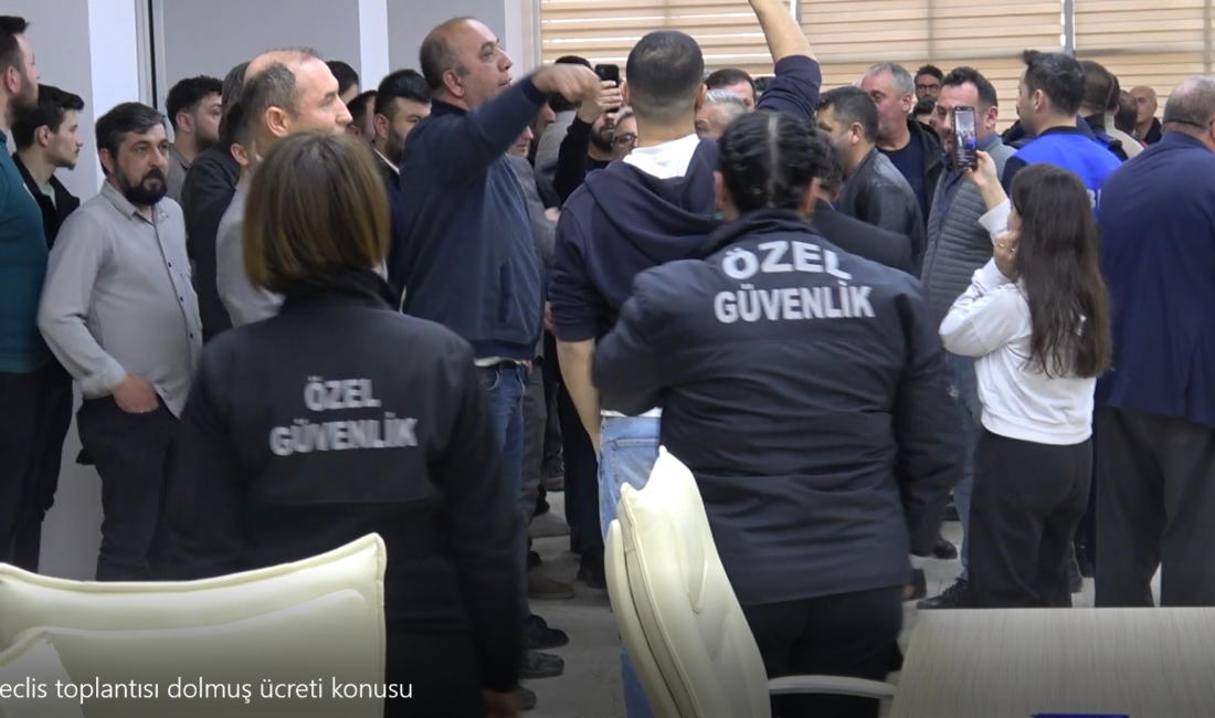 DOLMUŞ SÜRÜCÜLERİNDEN DEMOKRASİ VE MECLİS İRADESİNE BASKIBilecik Belediye Meclisi’nde öğrenci