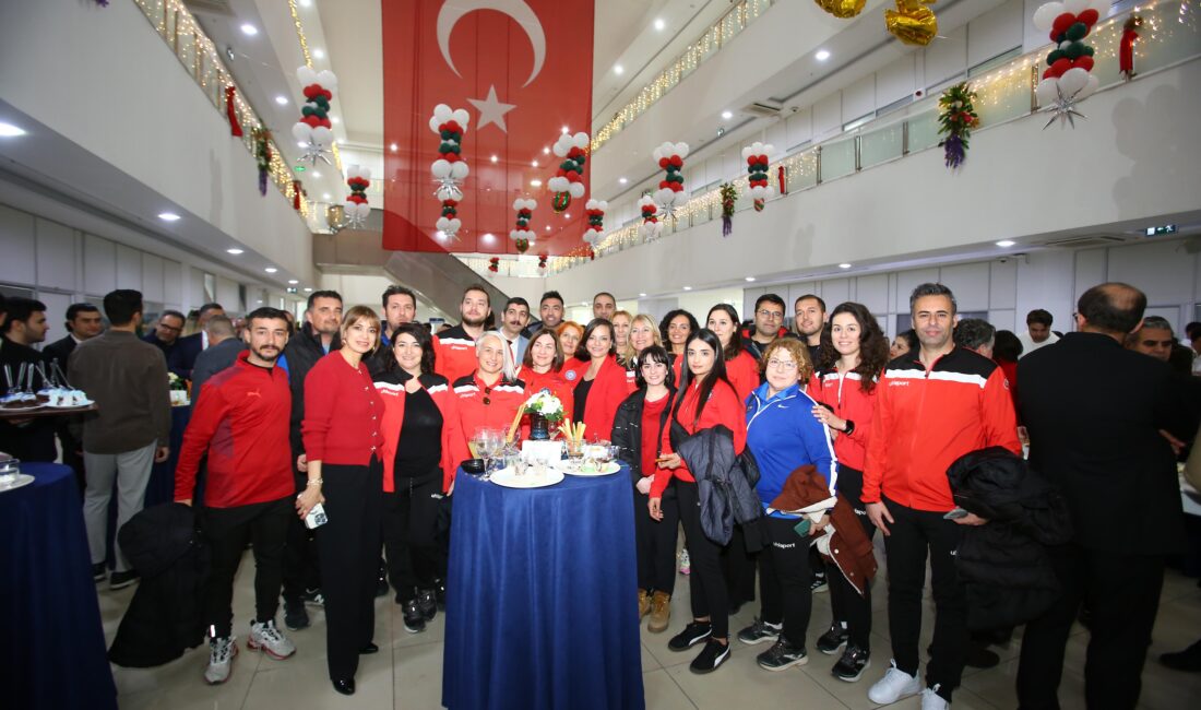 Kınay, Belediye Hizmetlerini Kamulaştırarak Hem Bütçeyi Korudu Hem de İstihdam