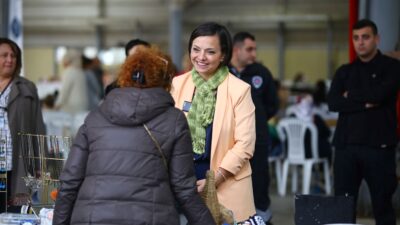 Karabağlar Belediyesi, Ramazan Bayramı arifesinde kent merkezinde yaşanan kaldırım ve
