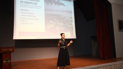 Karabağlar Belediyesi’nden Çevre ve Atık Yönetimi Eğitimi Karabağlar Belediyesi, belediye personeline yönelik “Küresel İklim Değişikliği Sürecinde Su