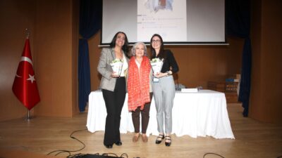 Karabağlar Belediyesi, Yaşlılara Saygı Haftası kapsamında yaş almış vatandaşların güvenli