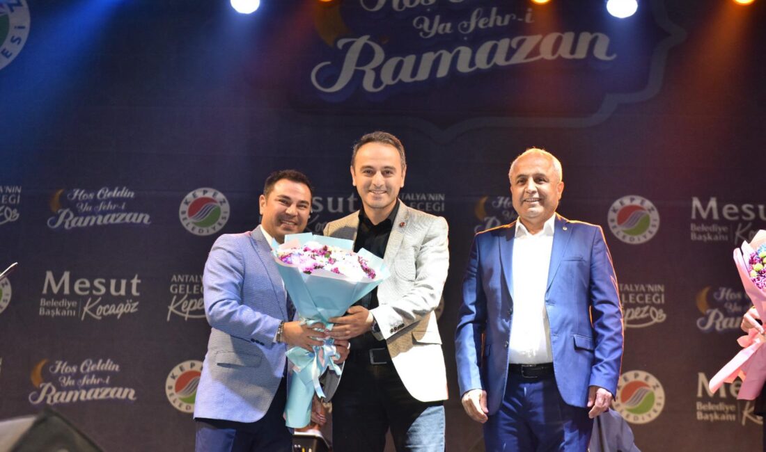 Kepez Belediyesi’nin Kent Meydanı’ndaki Ramazan etkinliklerine hemşehri dernekleri renk kattı.