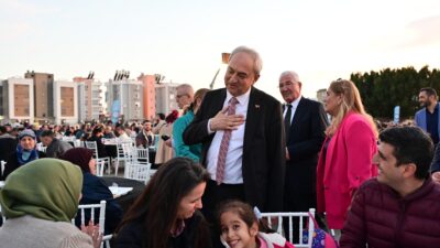 Kepez Belediyesi, Göksu ve Beşkonaklılar Mahalle sakinlerini gönül sofralarında buluşturdu.