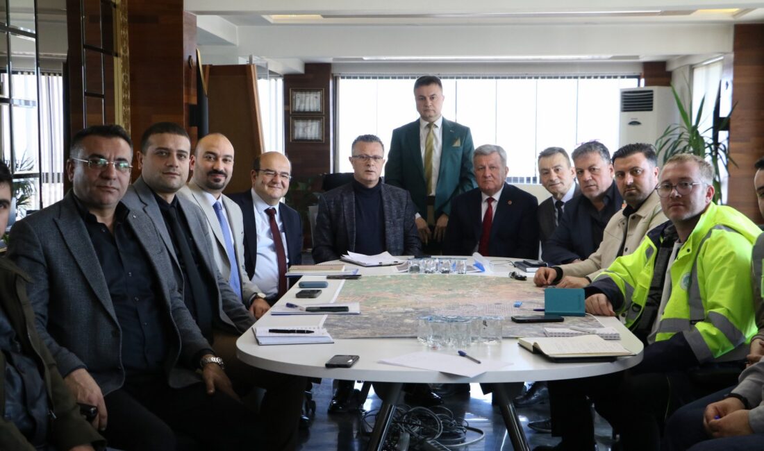 Manisa Büyükşehir Belediyesi, Manisalılara altyapı hizmetlerini eksiksiz bir şekilde ulaştırmak