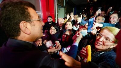 Ekrem İmamoğlu’ndan ‘değişim’ mesajı: ‘Zamanı geldi…’ İBB Başkanı Ekrem İmamoğlu “İnsanlarımız bize şunu söylüyor: ‘Hadi, hadi