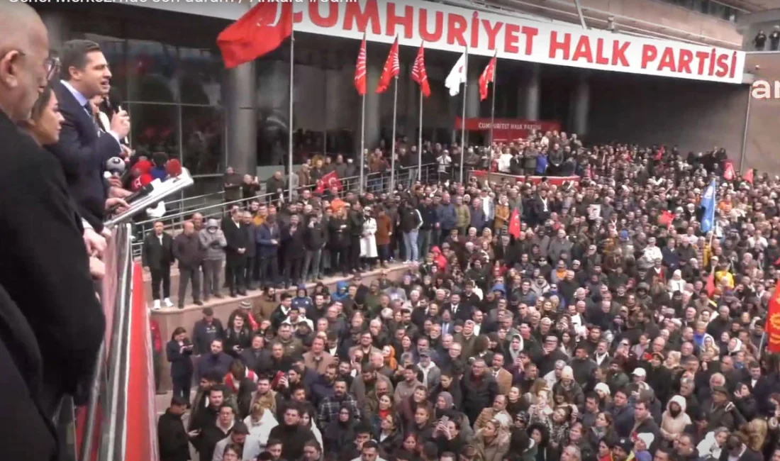 Cumhuriyet Halk Partisi’nin (CHP) yaptığı çağrının ardından yurttaşlar parti genel